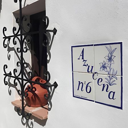 Unique Andalusian Townhouse Next To Beach เอสเตโปนา ภายนอก รูปภาพ